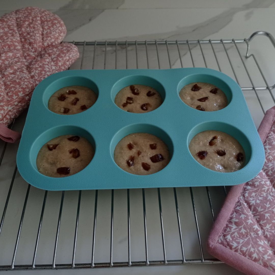 🧁Muffins de avena, dátiles y plátano🍌 Paso 1 🧁Muffins de avena, dátiles y plátano🍌 Paso 1