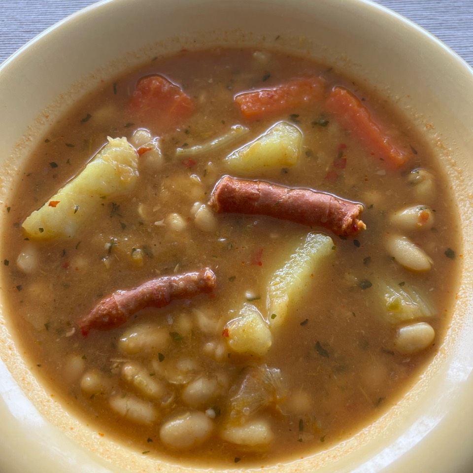 Alubias con chorizo Alubias con chorizo