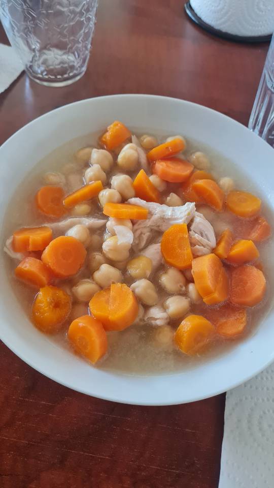 Caldo de pollo casero Caldo de pollo casero