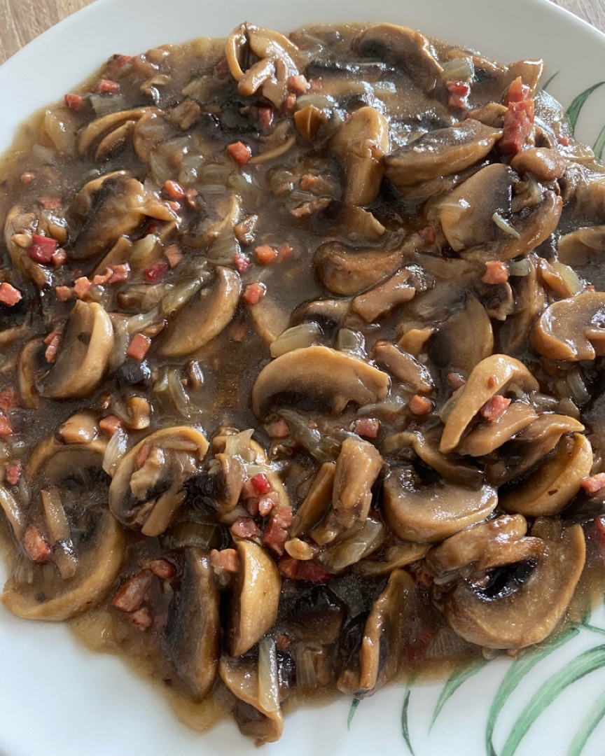 Champiñones al vino