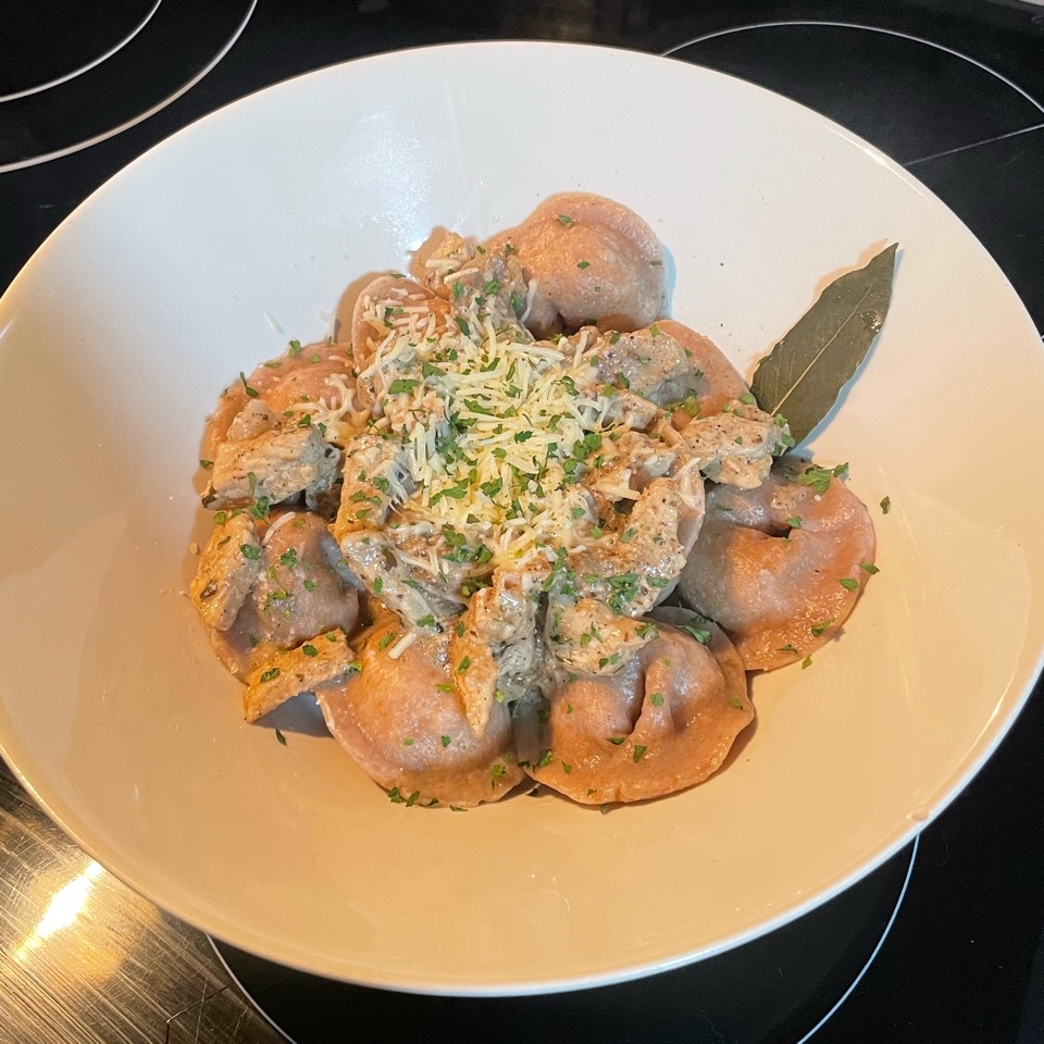 Pelmeni (~dumplings/ravioli/gyoza)