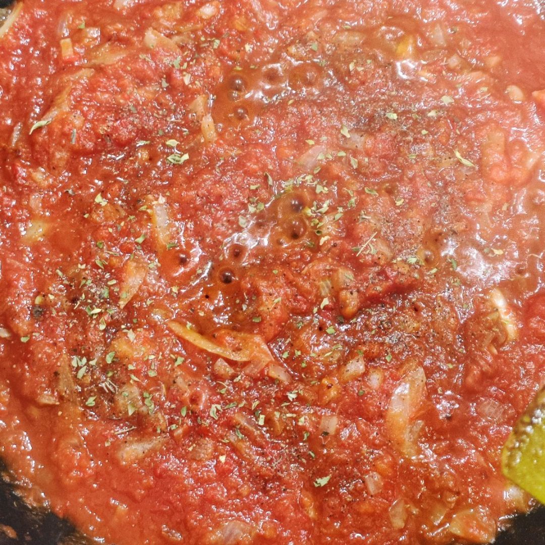 Fideuá negra con langostinos 🥘 Paso 5 Fideuá negra con langostinos 🥘 Paso 5