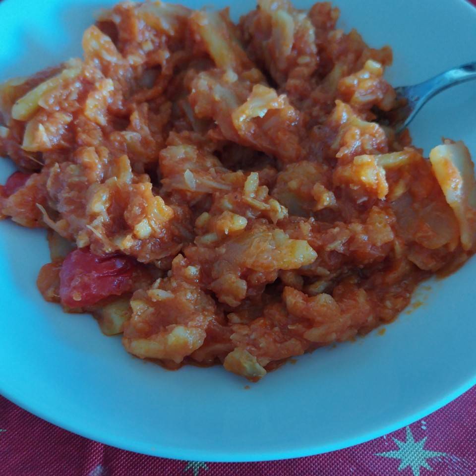 Bacalao con tomate y patatas