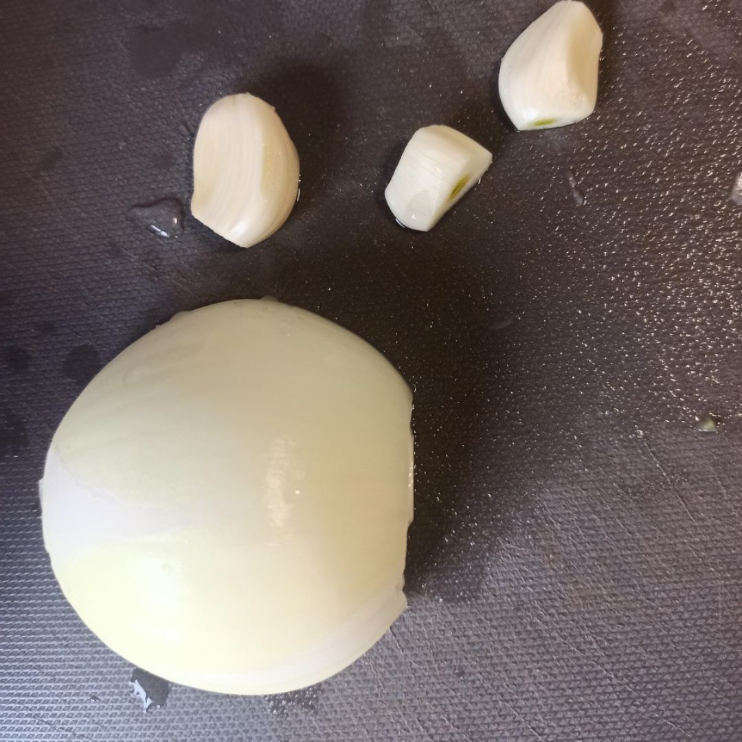 Salteado de alubias con verdura y crujiente de jamón 🥥 🥦🥬🥕🧅🍗 Paso 0