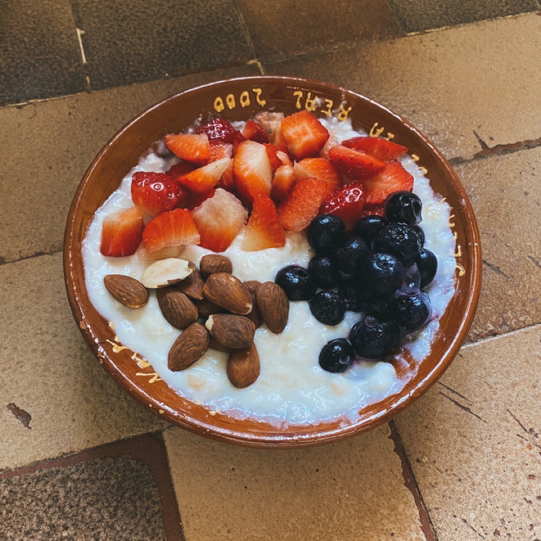 Yogur con toppings Yogur con toppings