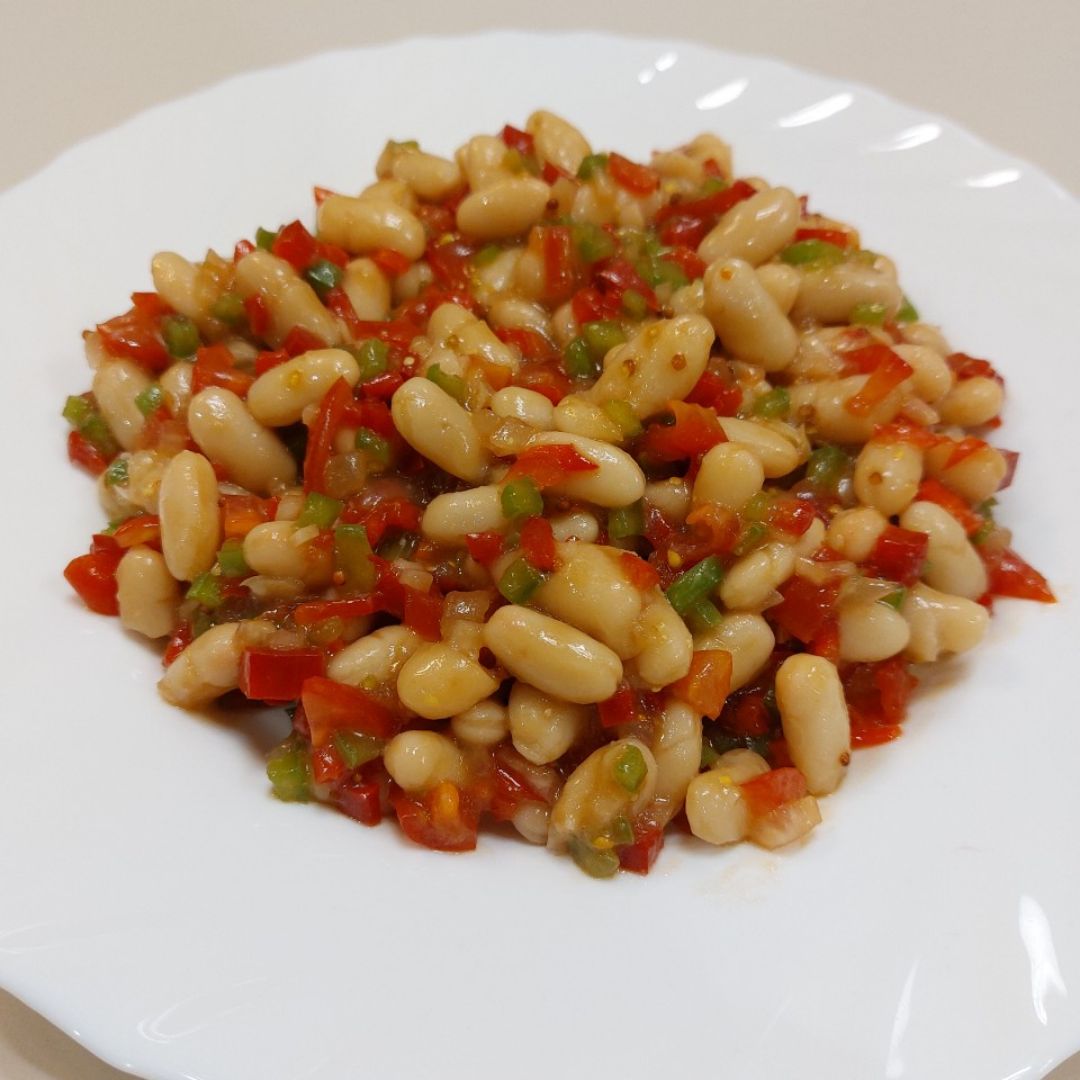 Ensalada de alubias con vinagreta de mostaza 🥗 Ensalada de alubias con vinagreta de mostaza 🥗