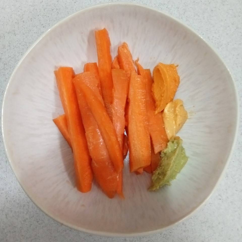 Tres humus con zanahorias 🥕 Tres humus con zanahorias 🥕