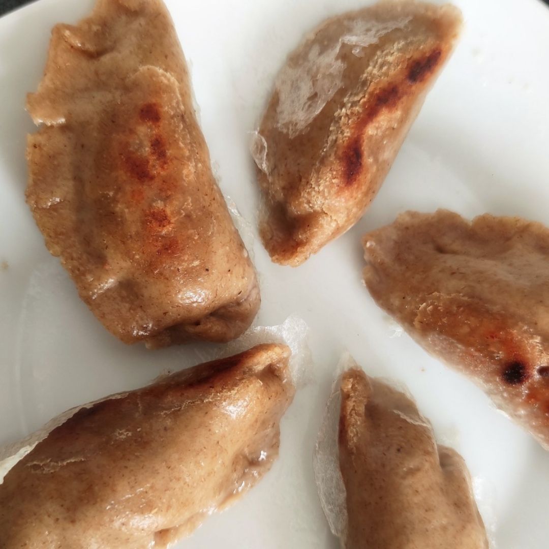 Gyozas rellenas de champiñones y carne Gyozas rellenas de champiñones y carne