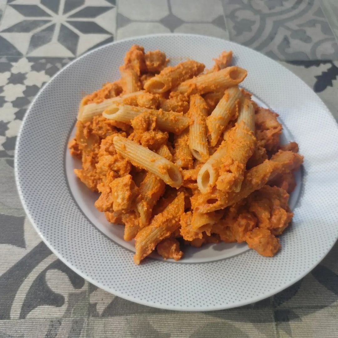 Pasta integral con soja texturizada y salsa romesco
Pasta integral con soja texturizada y salsa romesco