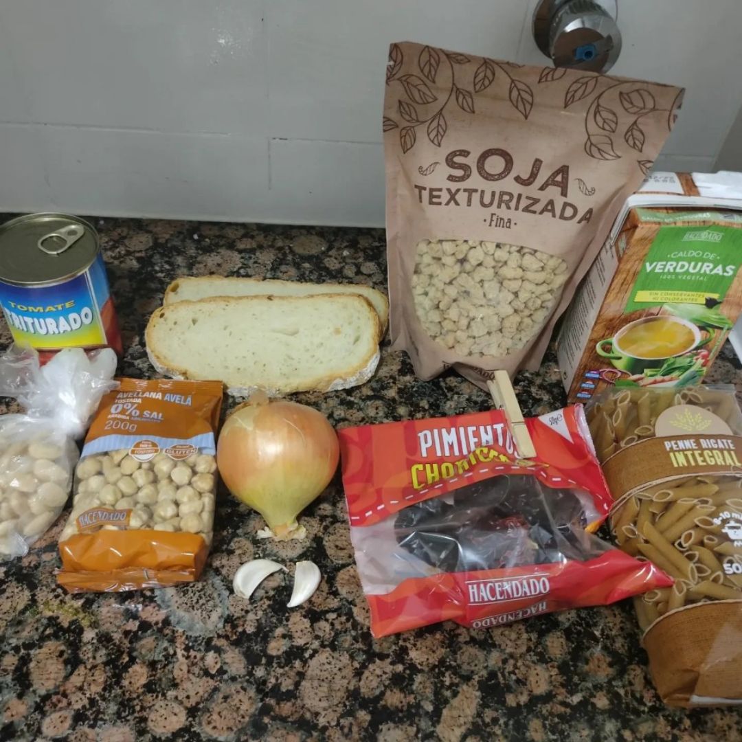 Pasta integral con soja texturizada y salsa romesco
Paso 0 Pasta integral con soja texturizada y salsa romesco
Paso 0