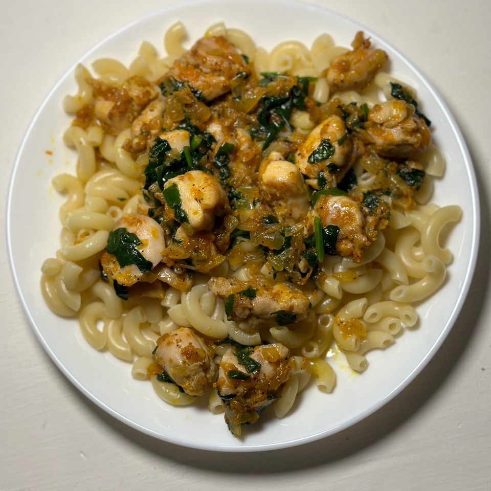 Macarrones con pollo y verduras Macarrones con pollo y verduras