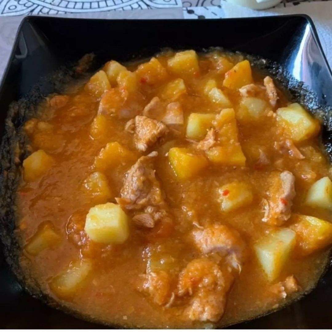 Pavo estofado con verduras Pavo estofado con verduras