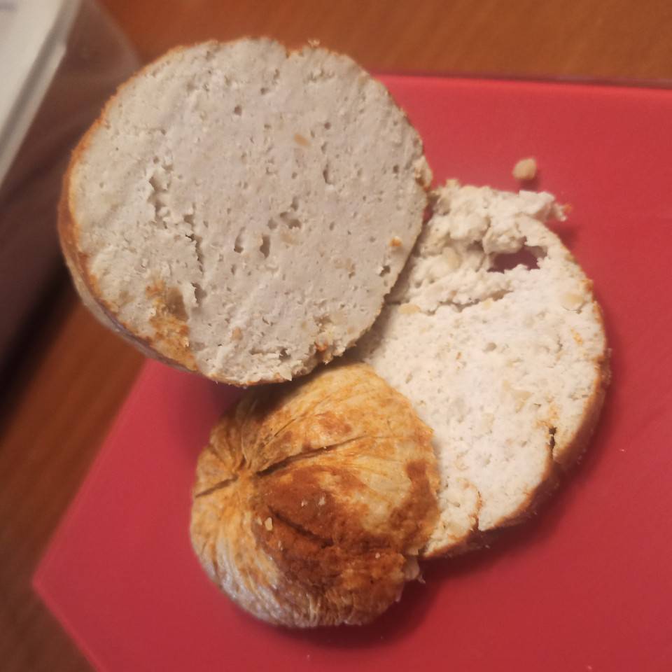 Fiambre de pollo cocido con almendras Fiambre de pollo cocido con almendras