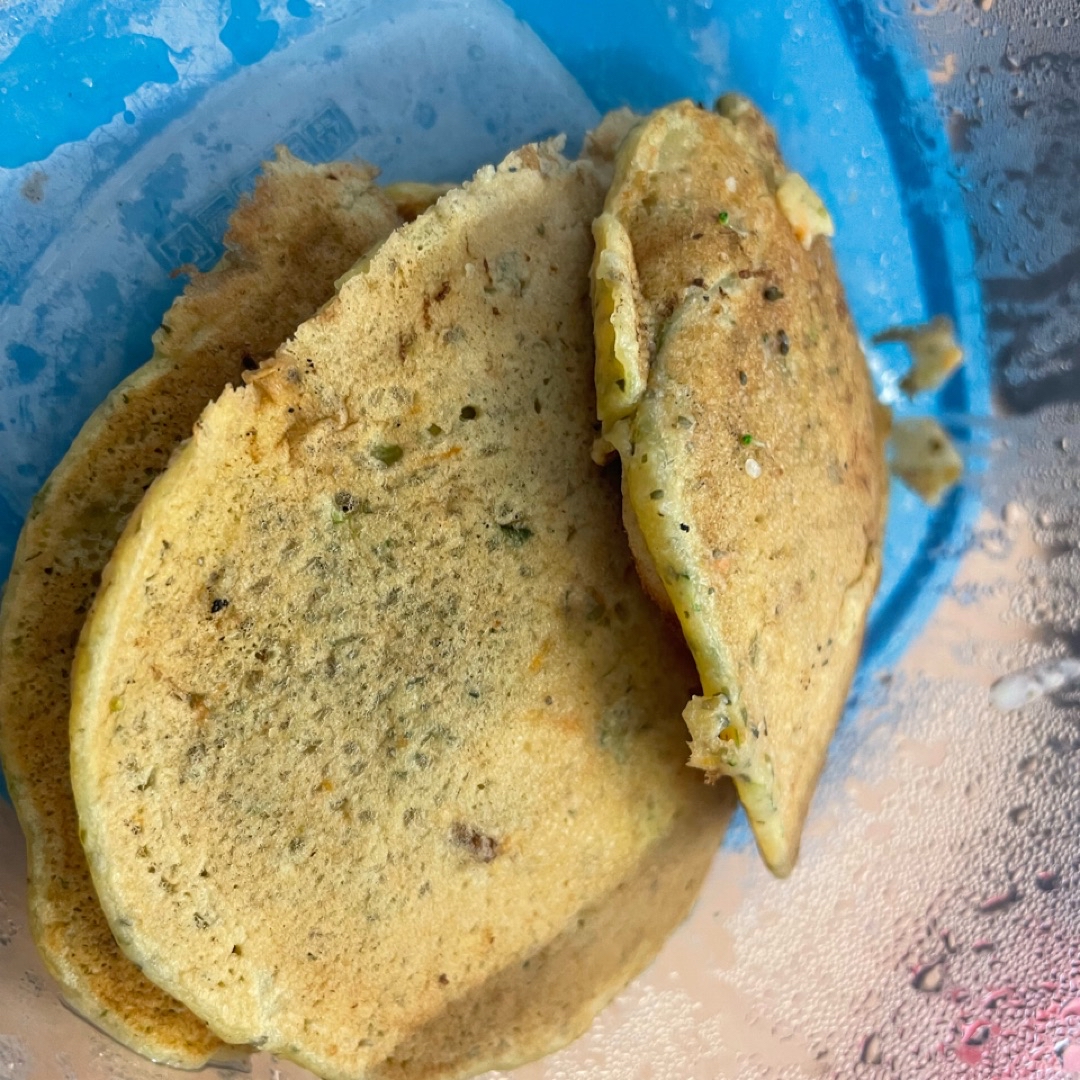 Tortitas saladas de brocoli y zanahoria Tortitas saladas de brocoli y zanahoria