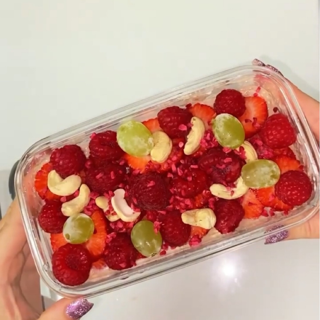 OVERNIGHT OATS 🍓🤤 Paso 5 OVERNIGHT OATS 🍓🤤 Paso 5