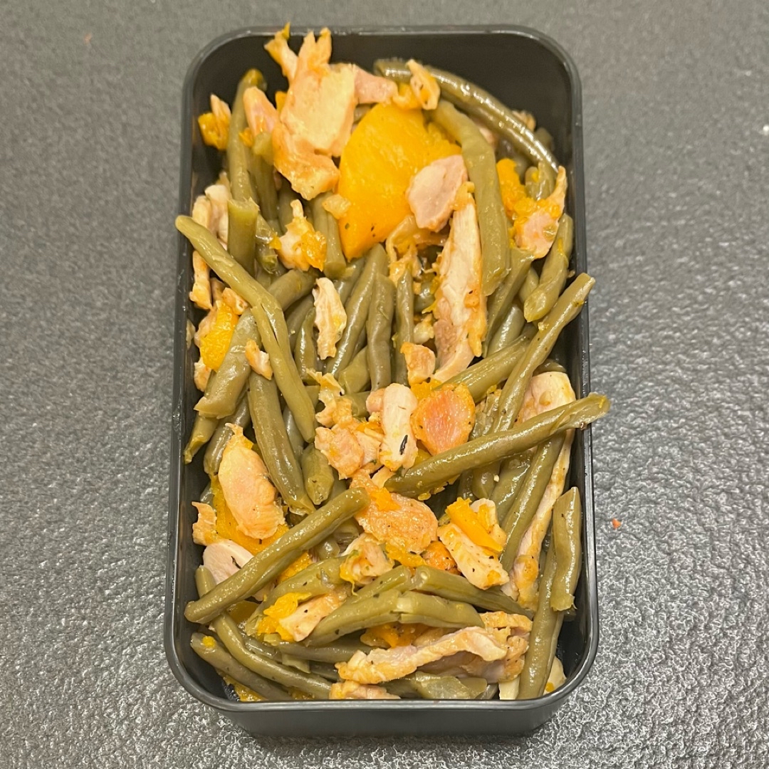Pollo, calabaza y judías 