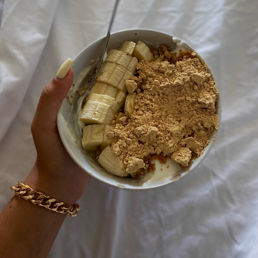 Desayuno Bowl Yogurt y banana