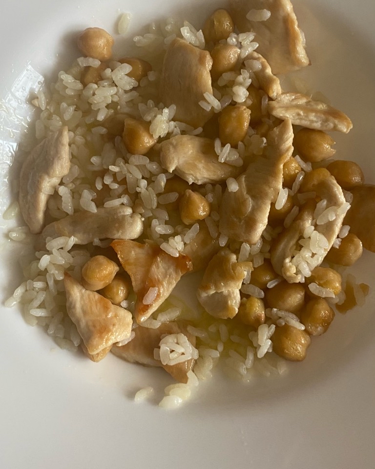 Arroz con pollo y garbanzos! Arroz con pollo y garbanzos!