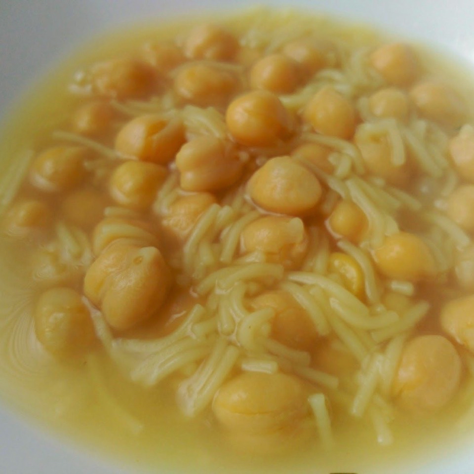 Sopa con garbanzos Sopa con garbanzos