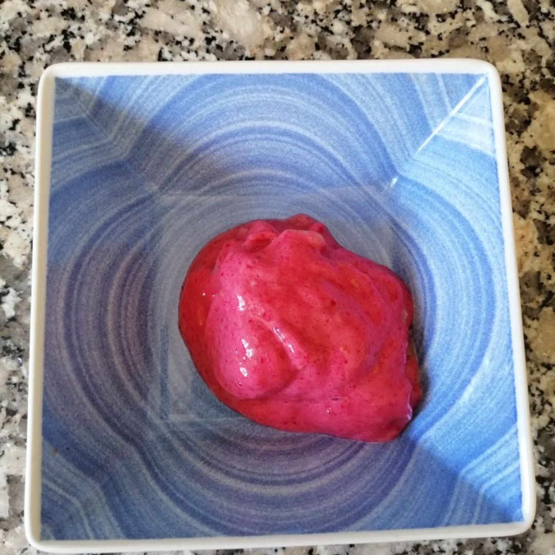 Helado de frambuesa Helado de frambuesa