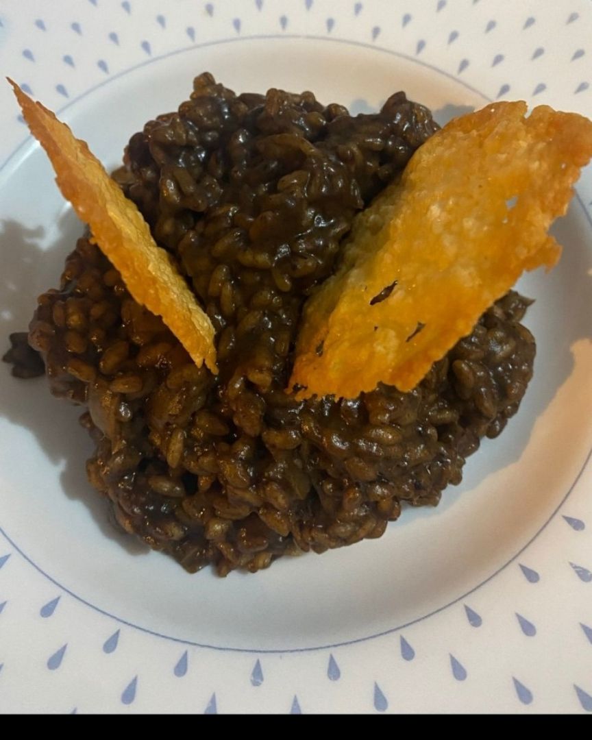 🇮🇹Risotto de ajo negro con crujiente de parmesano🇮🇹