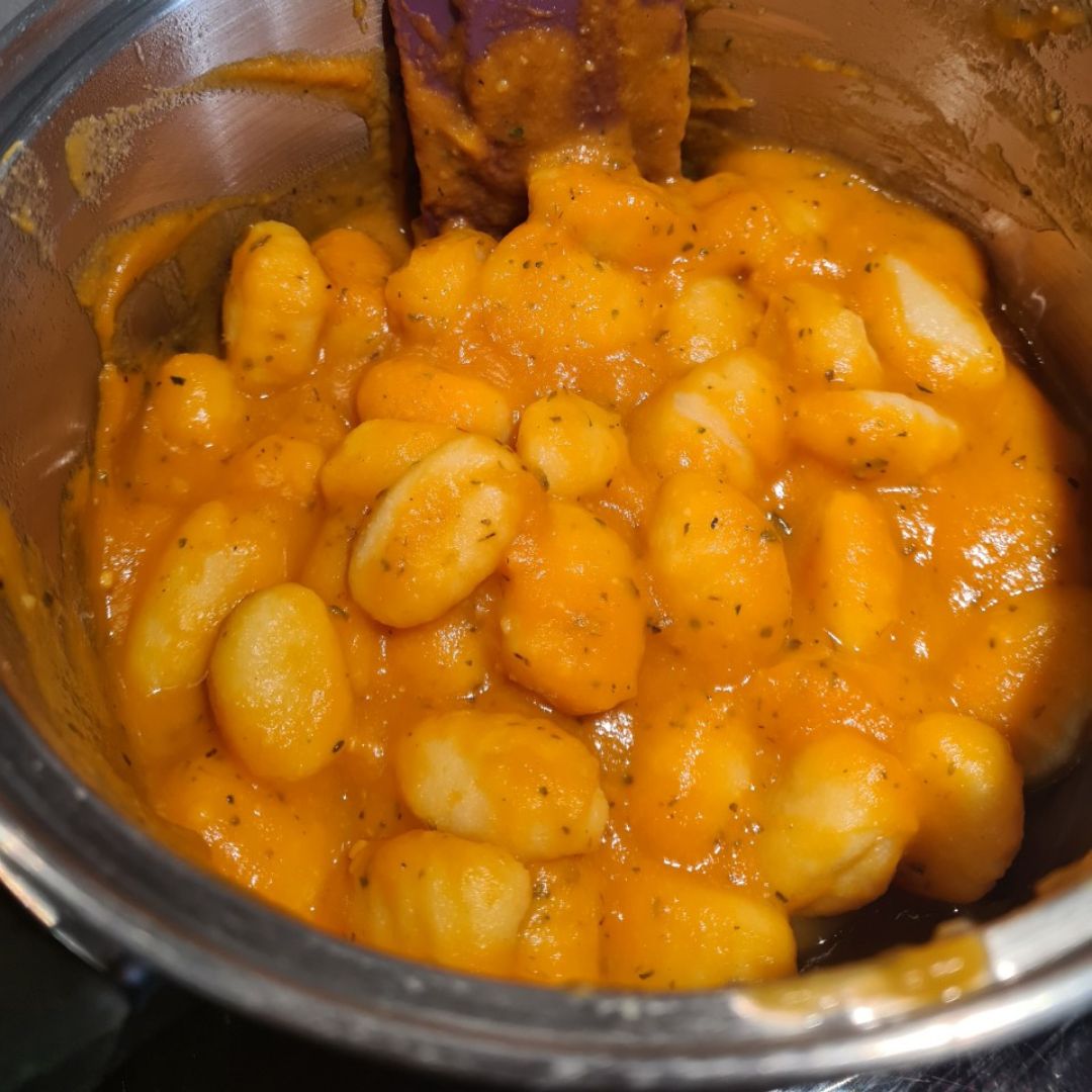 Ñoquis con salsa de calabaza y zanahoria