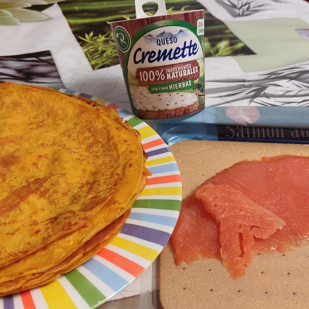 Crêpes de calabaza, queso y salmón Crêpes de calabaza, queso y salmón