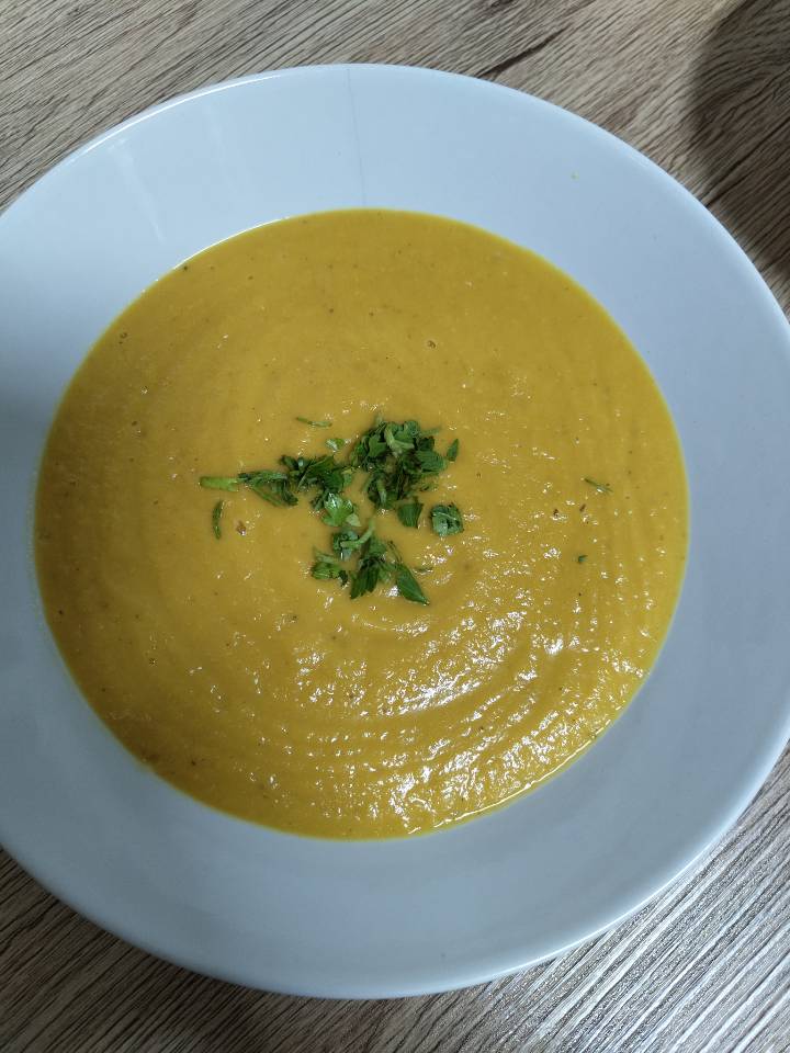 Crema de calabaza con lentejas rojas