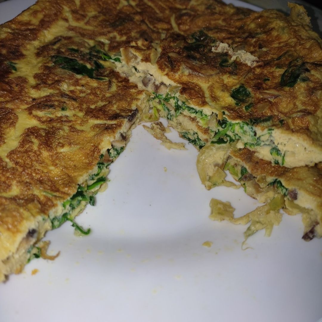 Tortilla de cebolla,espinacas y setas. Paso 1 Tortilla de cebolla,espinacas y setas. Paso 1
