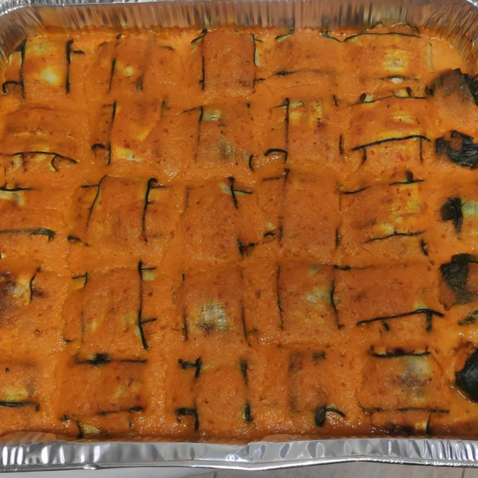 Raviolis de calabacín con verduritas y carne picada