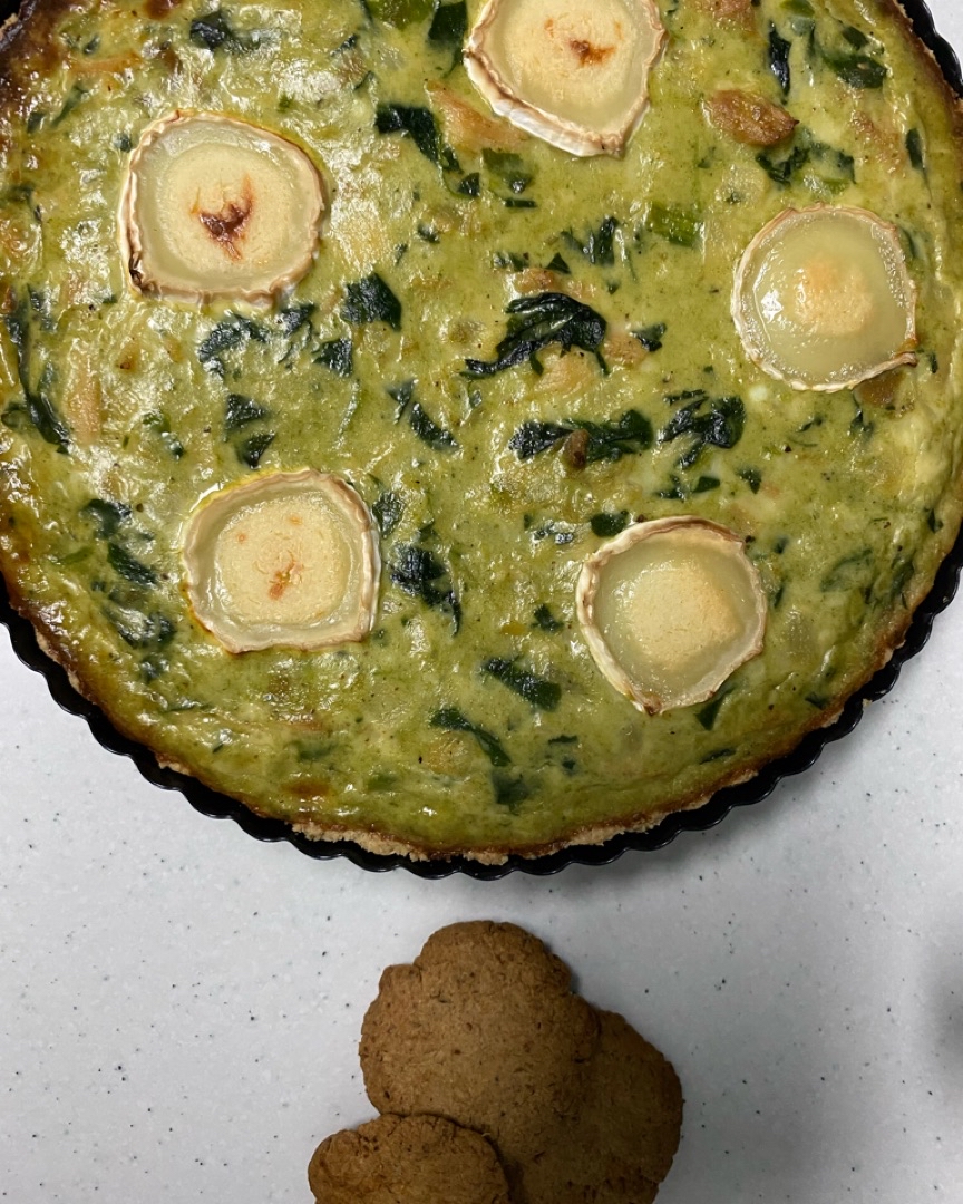 Quiche de acelgas, pollo, queso de cabra y pera Quiche de acelgas, pollo, queso de cabra y pera