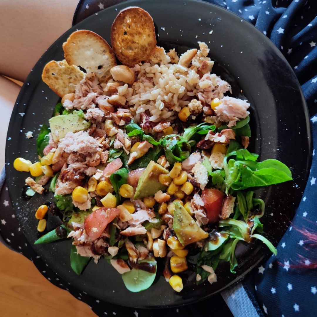 Poke bowl de atún. Poke bowl de atún.