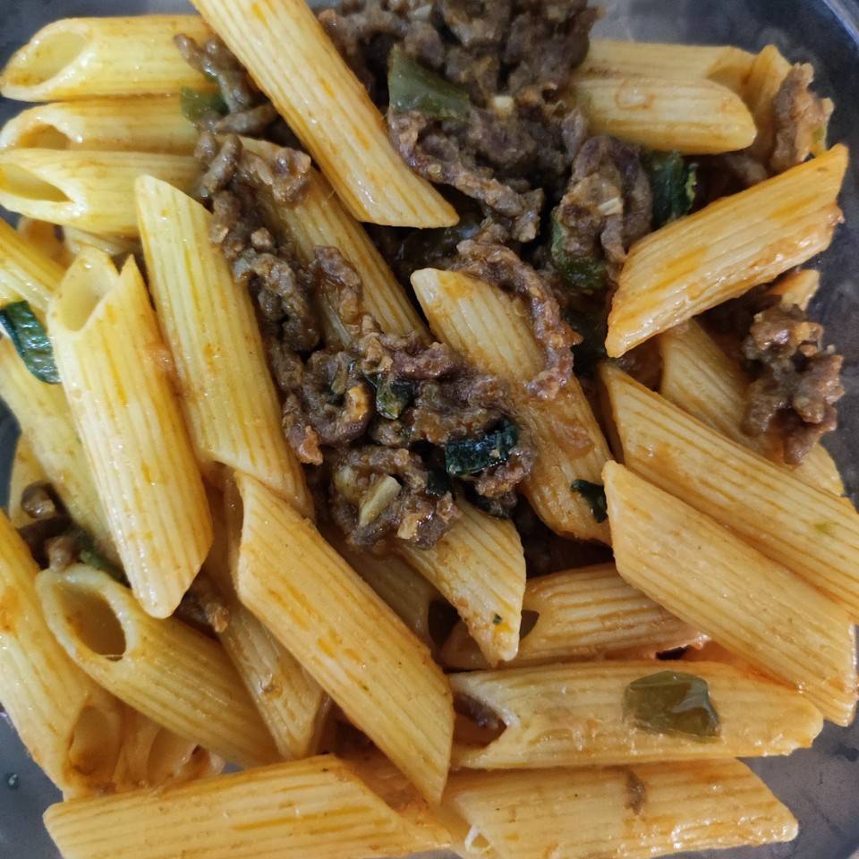 Macarrones con carne y verdura Macarrones con carne y verdura