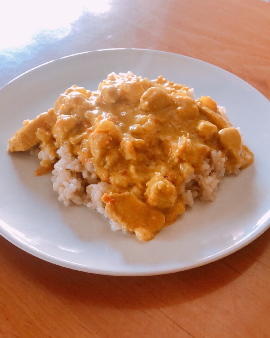 Curry con arroz integral Curry con arroz integral