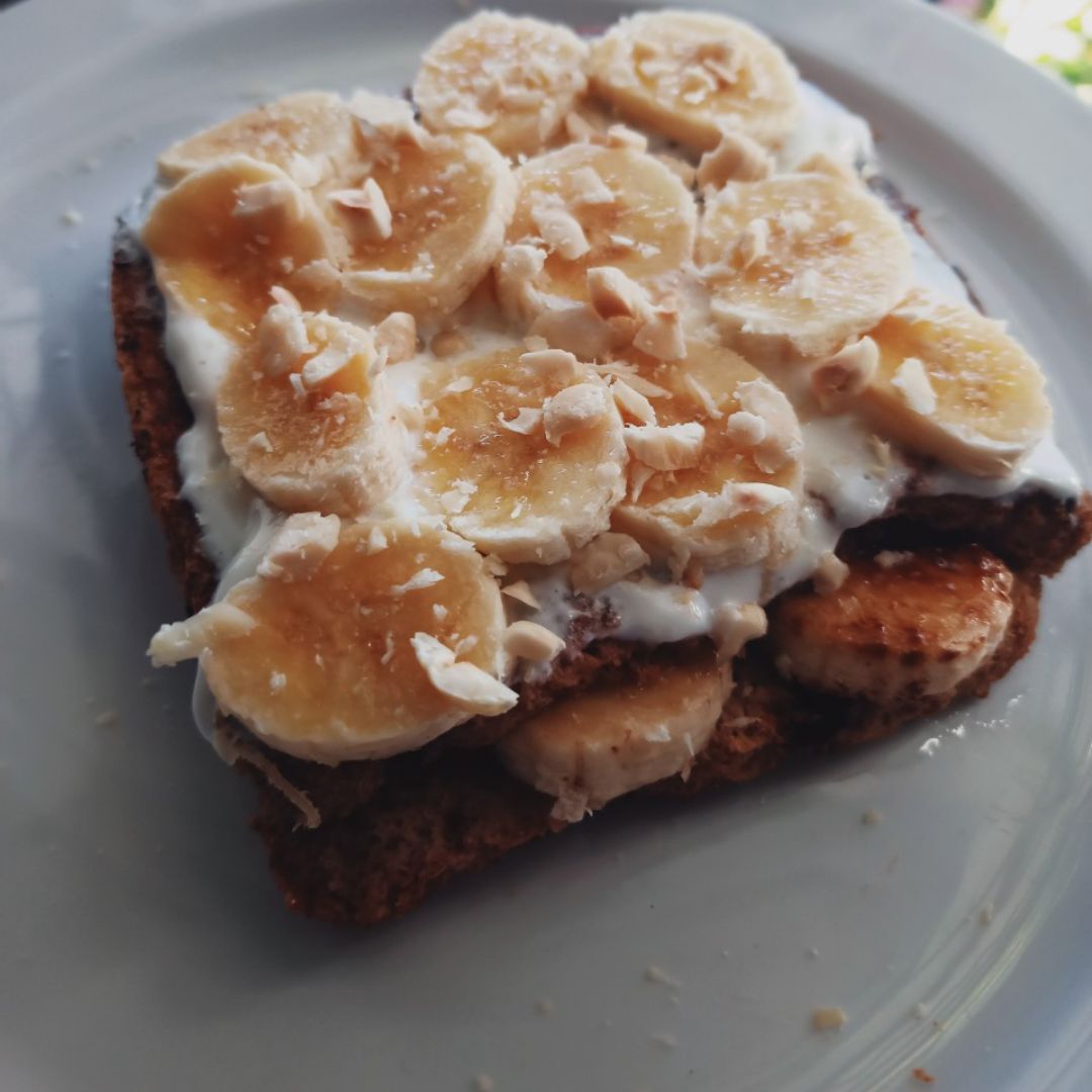 TOSTADAS FRANCESAS CON PLATANO Y CREMA DE CACAO CON AVELLANAS 🍞