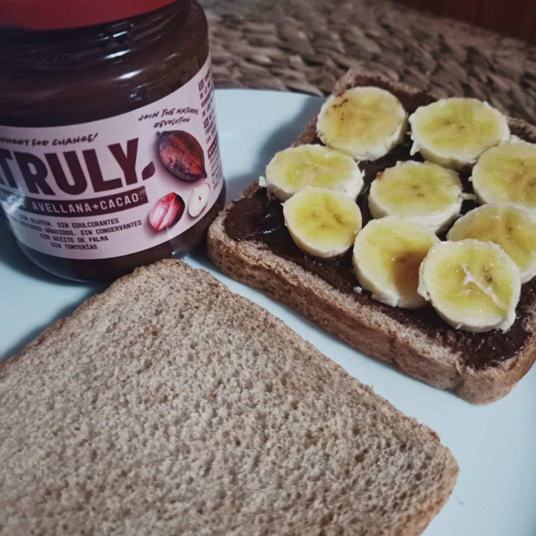 TOSTADAS FRANCESAS CON PLATANO Y CREMA DE CACAO CON AVELLANAS 🍞 Paso 0