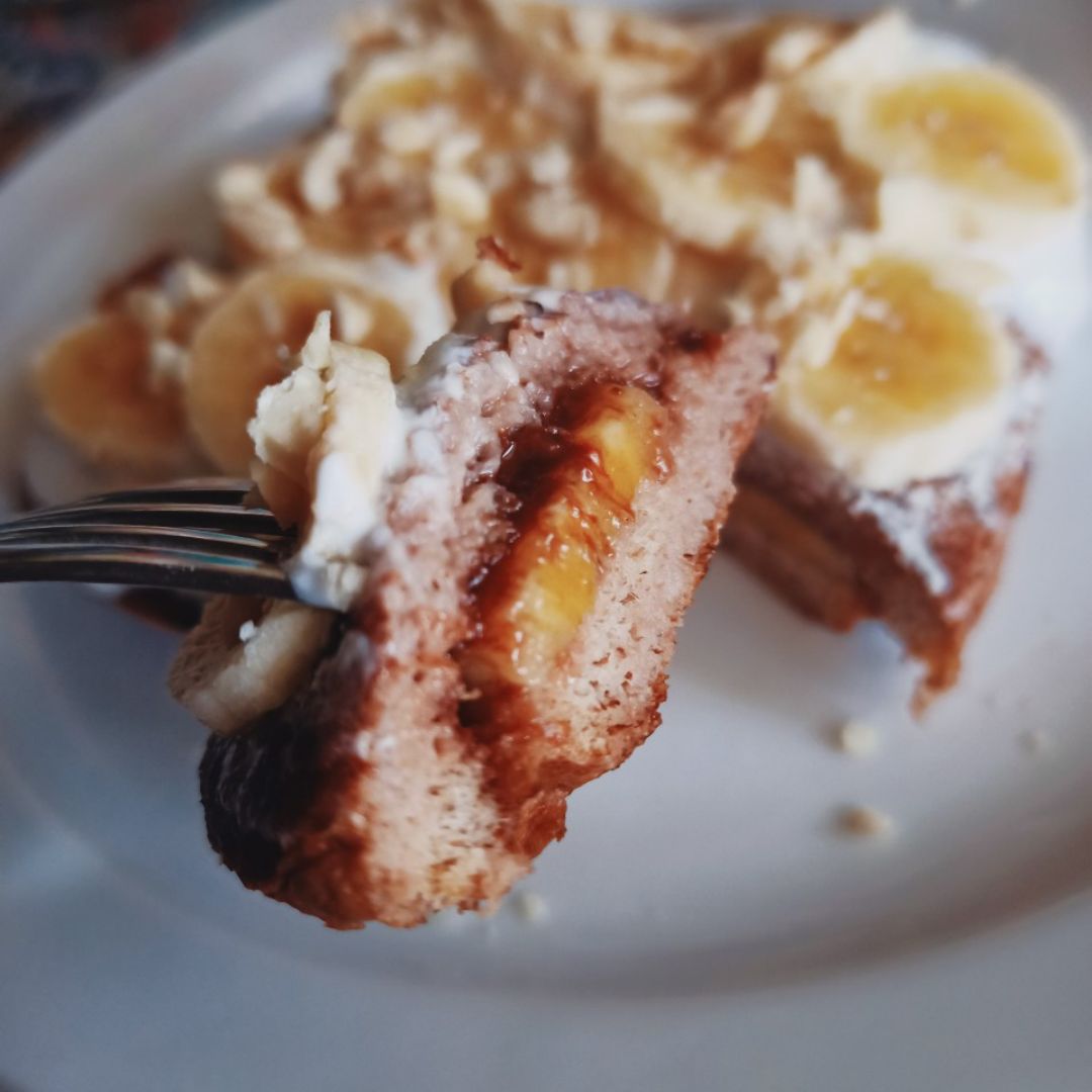 TOSTADAS FRANCESAS CON PLATANO Y CREMA DE CACAO CON AVELLANAS 🍞 Paso 4