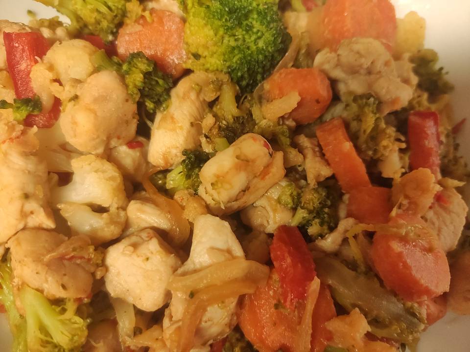 Wok de verduras y pollo