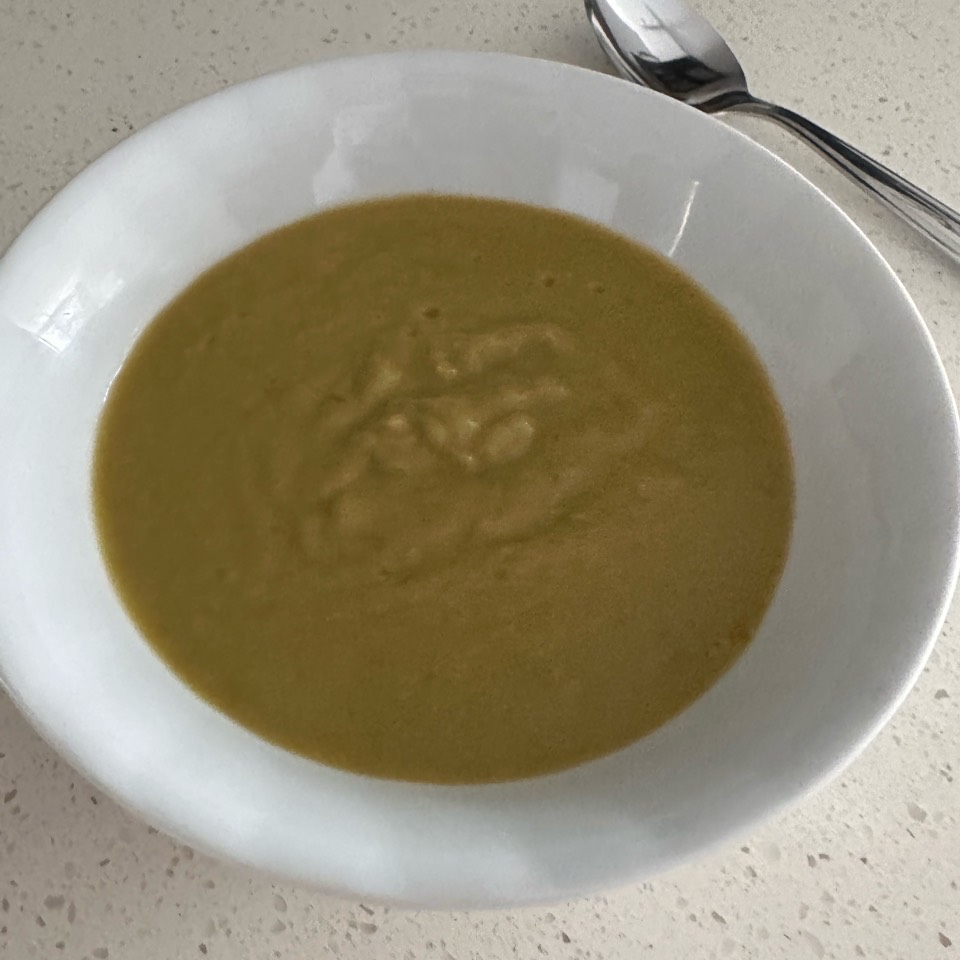 Crema de guisantes y espárragos Crema de guisantes y espárragos