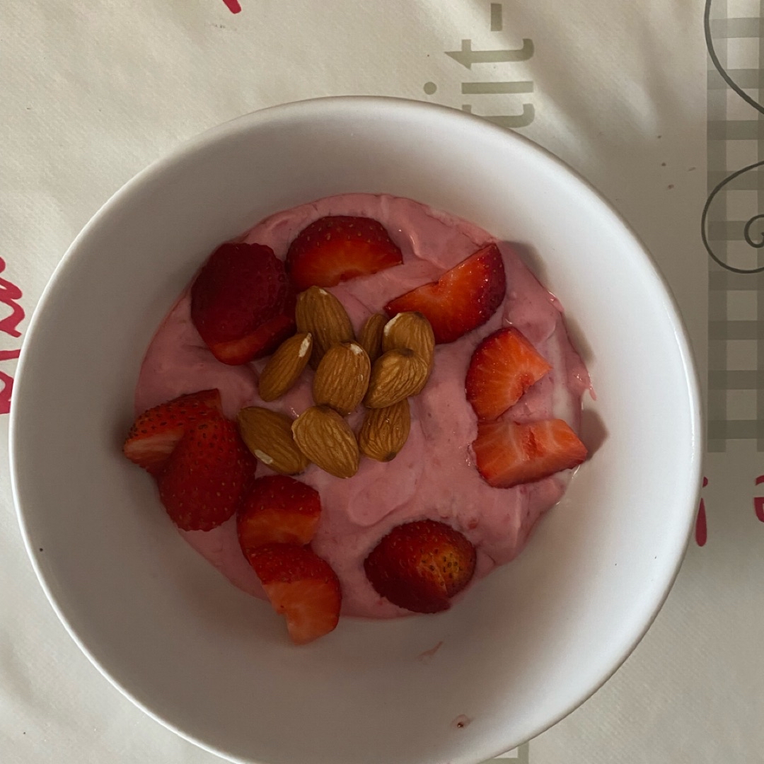 Queso batido con frambuesas 