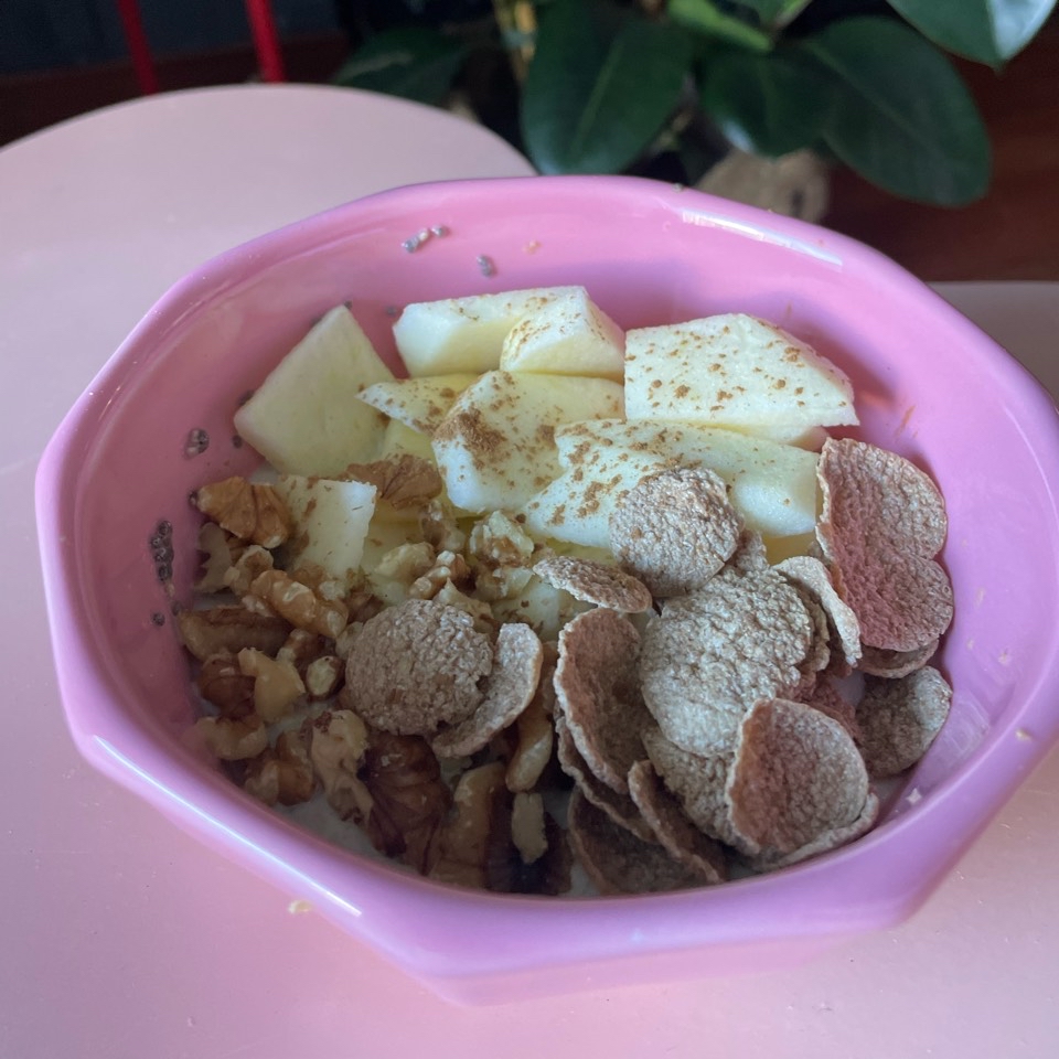 Porridge estilo arroz con leche con toppings Porridge estilo arroz con leche con toppings