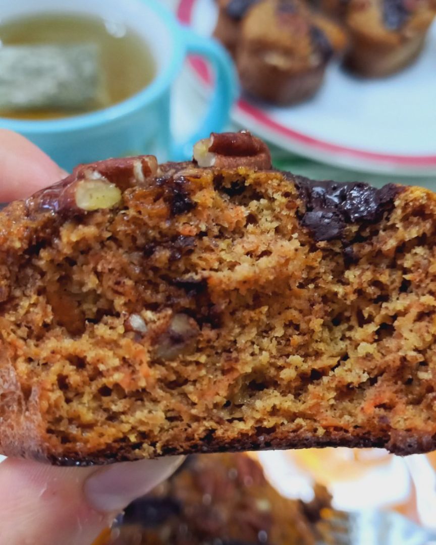 Muffins de zanahoria 🥕, uvas 🍇 pasas, nueces pecanas y chocolate 🍫. Paso 4 Muffins de zanahoria 🥕, uvas 🍇 pasas, nueces pecanas y chocolate 🍫. Paso 4