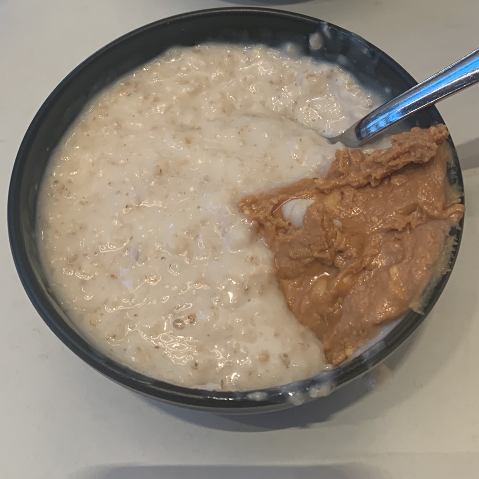 Porridge con crema de cacahuete Porridge con crema de cacahuete