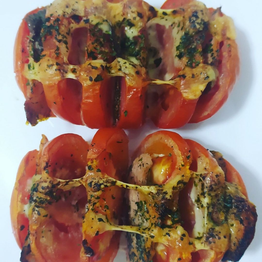 Tomate relleno
