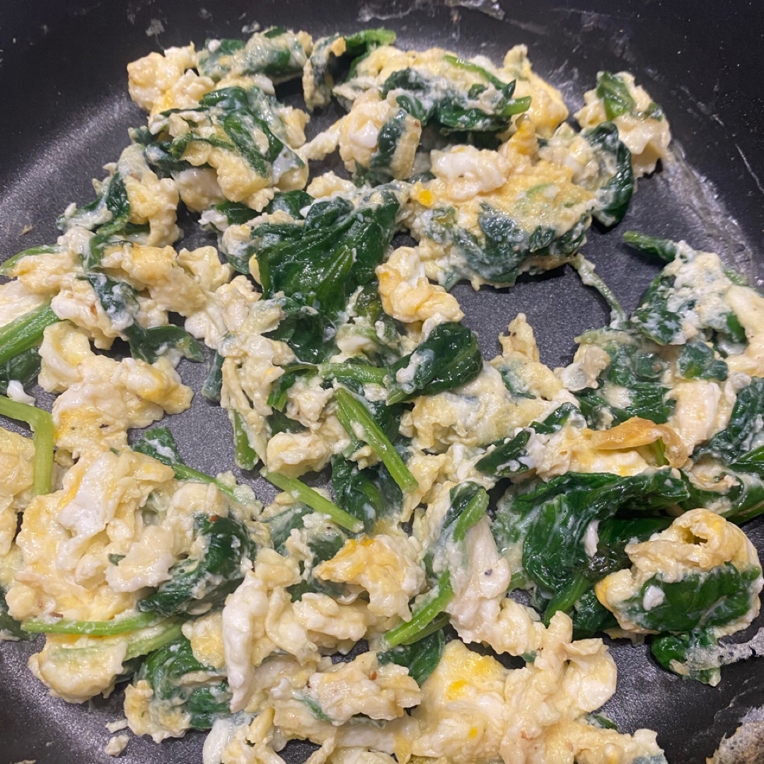 Huevos revueltos con espinacas Paso 2 Huevos revueltos con espinacas Paso 2