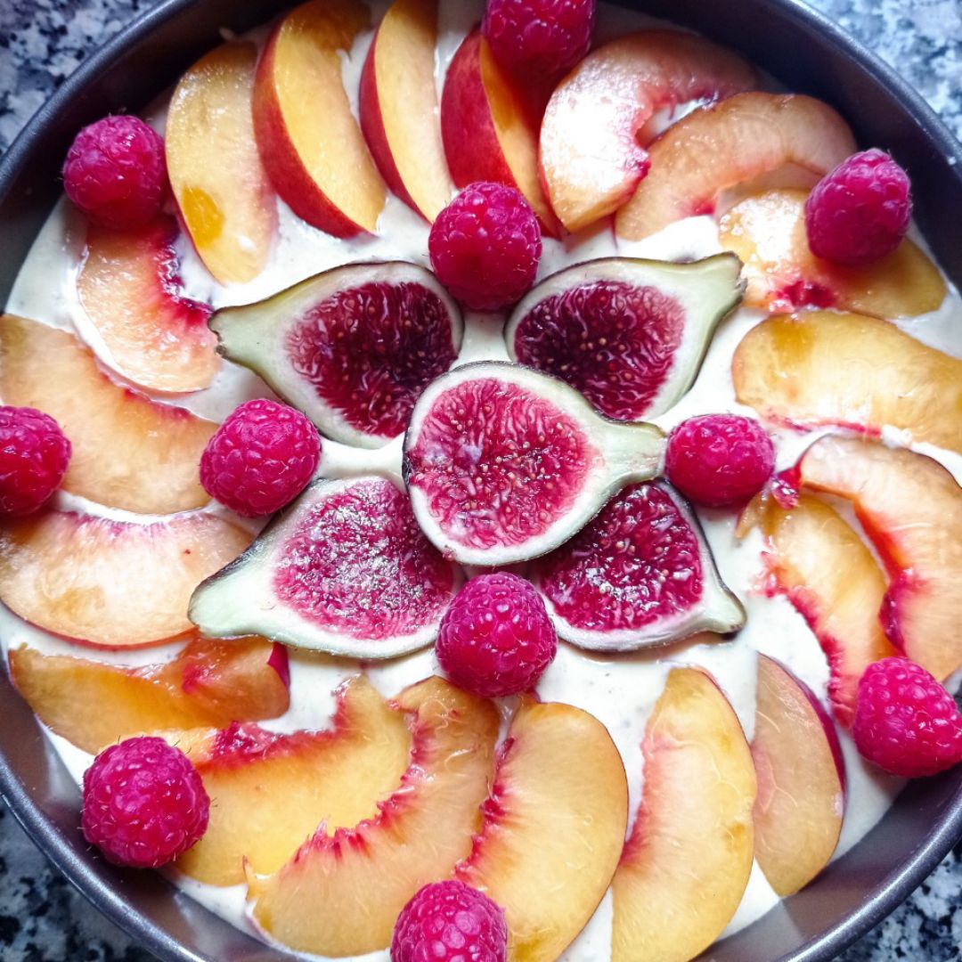 Cheesecake de 3 quesos 🐐🐃🍚 y frutas 🍑❤️ Paso 5