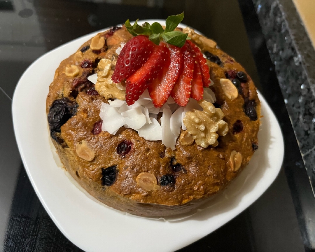 Tarta de zanahoria 🥕 y frutos rojos Tarta de zanahoria 🥕 y frutos rojos