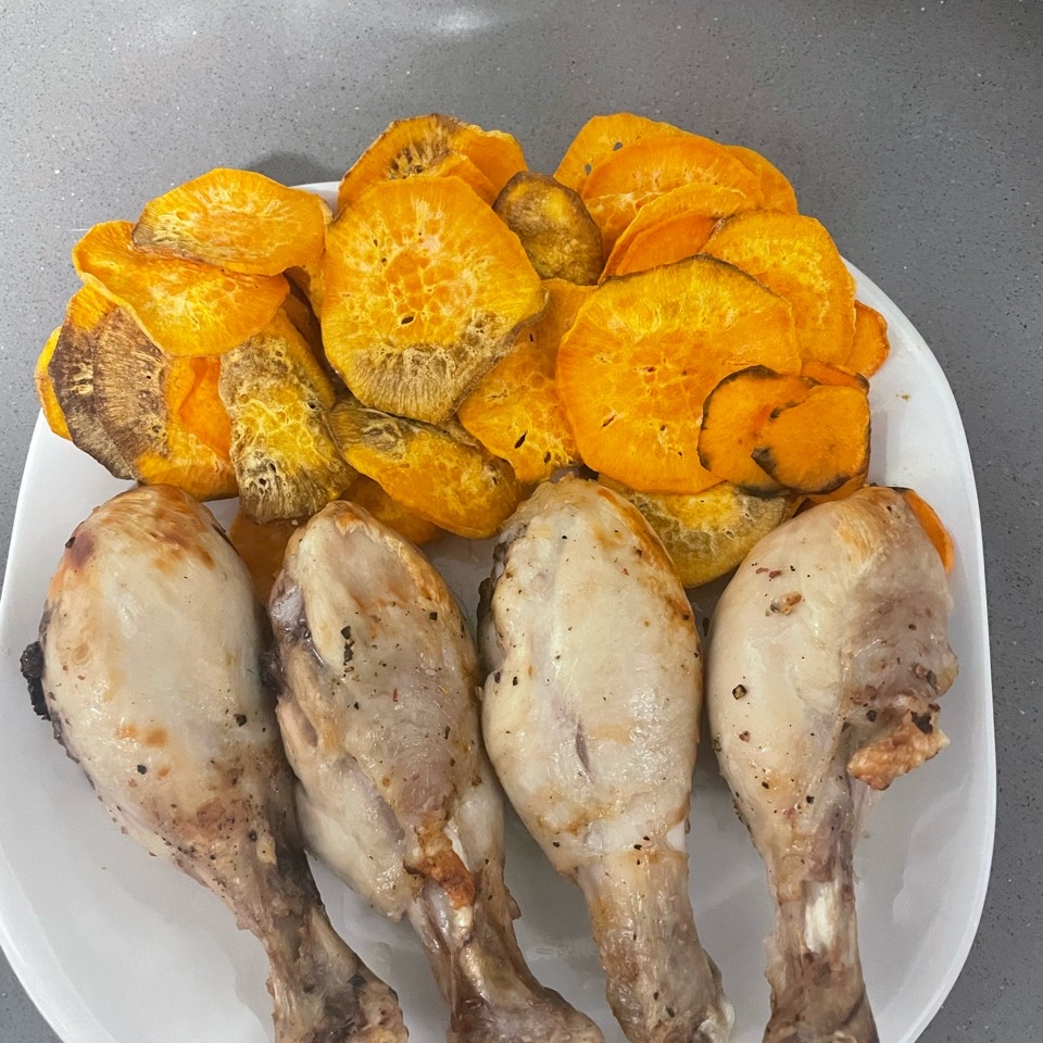 Pollo con chips de boniato en air fryer Pollo con chips de boniato en air fryer