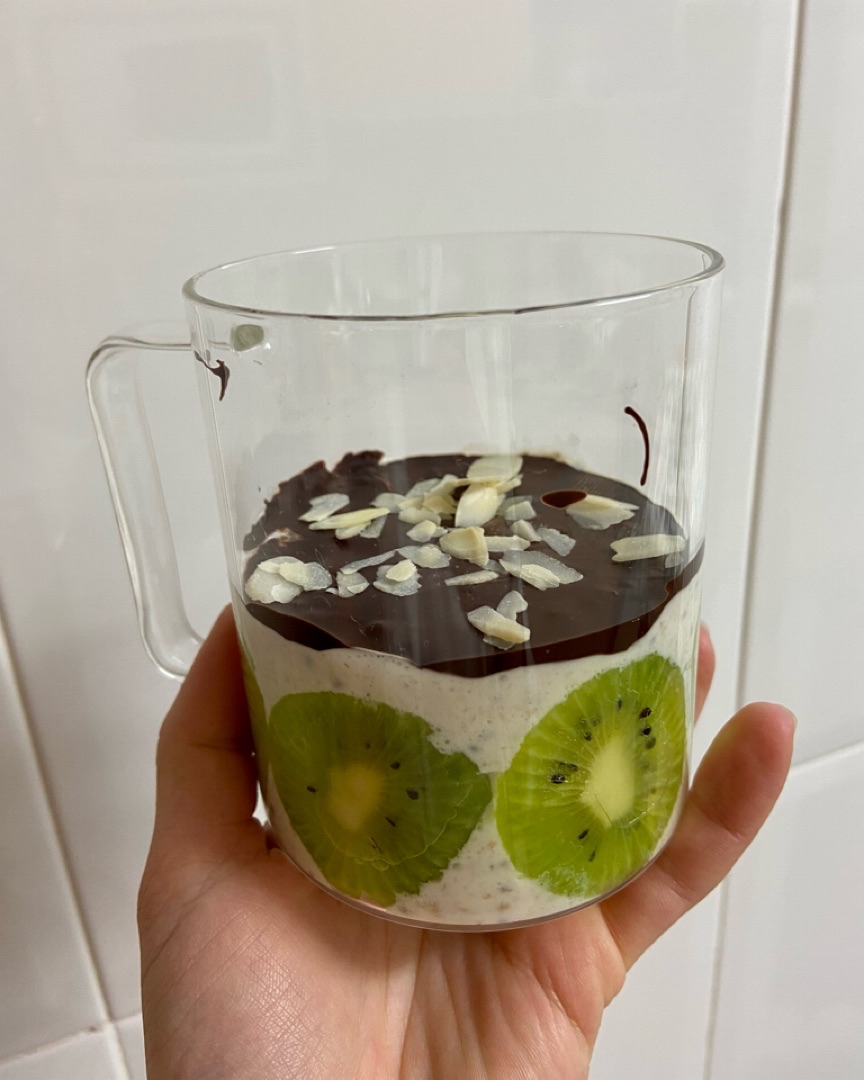 overnight oats + fruta overnight oats + fruta