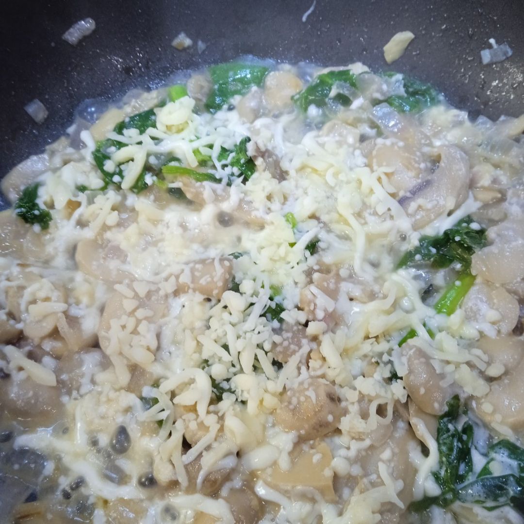 Macarrones con champiñones y espinacas Paso 2